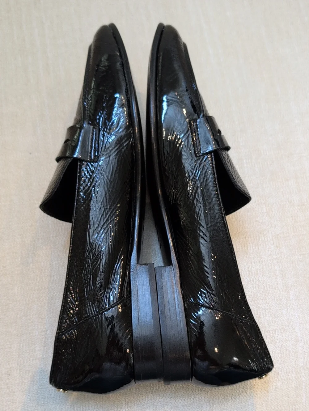 Kate Spade New York Black Crinkle Patent Leather Loafers Size 8.5 Preppy Shoes